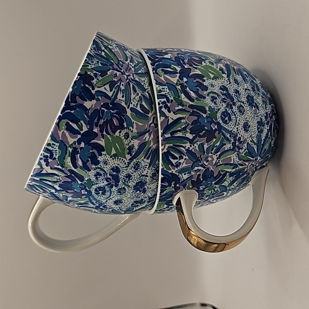 LILLY PULITZER 12 oz  Blue Floral Ceramic Coffee & Tea Cups / Mugs Set of 2